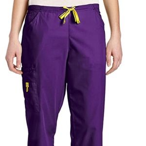 WonderWink Women's Scrubs Romeo Six-Pocket Flare
